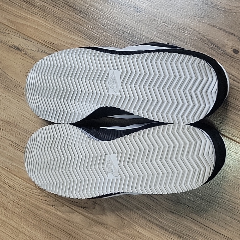 Nike Classic Men's Black and White Canvas Cortez Sneakers - Picture 5 of 16